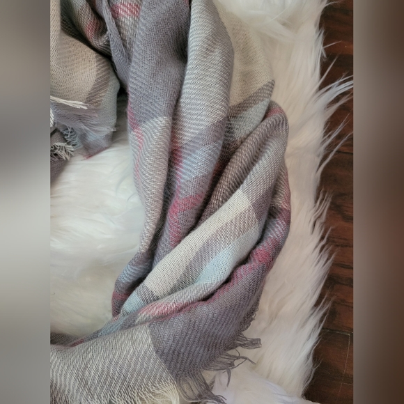 Pastel plaid scarf, 60" large shawl style with fringe - Picture 3 of 8